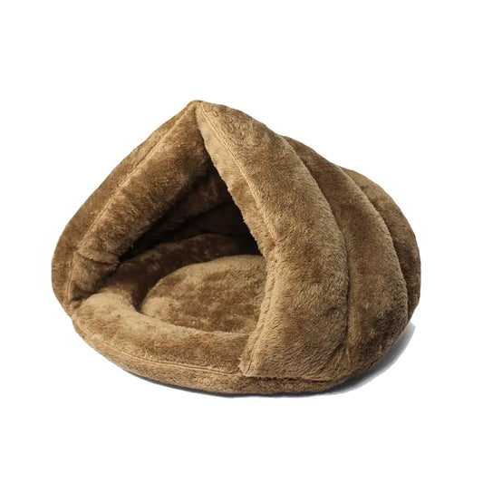 Cozy Winter Cat Cave Bed – Warm, Enclosed & Ultra-Comfortable