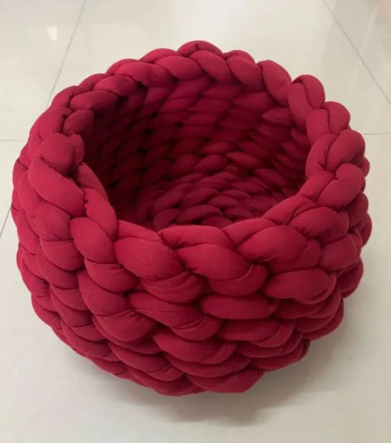 Luxury Soft Pet Bed – Handwoven Comfort for Deep, Restful Sleep